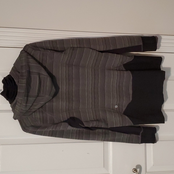 lululemon athletica Daily Practice Jacket - Picture 2 of 12